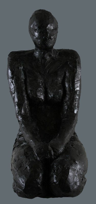 Kvinde - keramisk skulptur