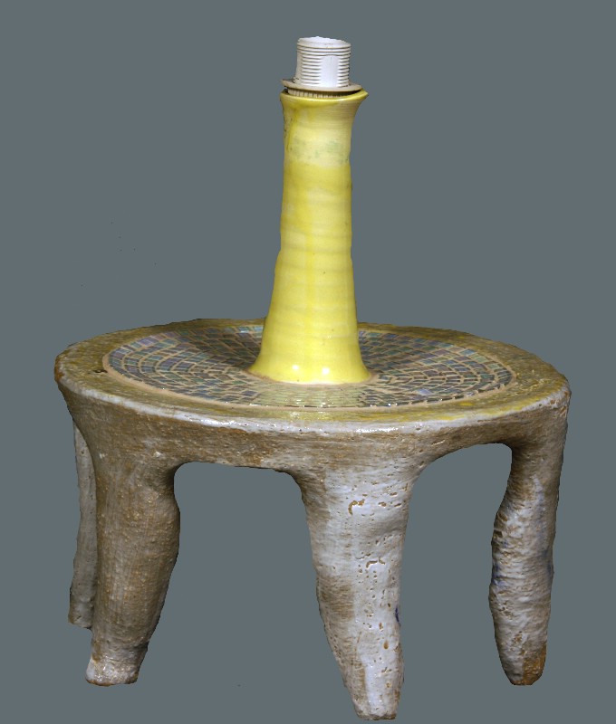 Keramisk skulptur som lampe