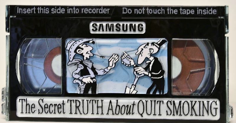 VHS BÅND - Bemalet/emaljeret ovenformet glas