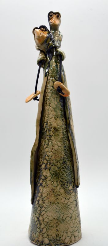 Fugl med barn på søjle