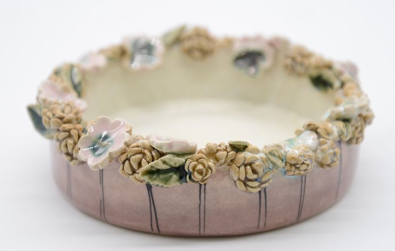 Fad med blomsterkrans