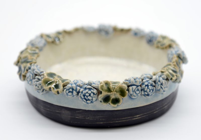 Fad med blomsterkrans