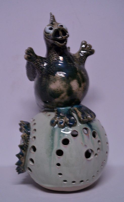 Drage på kugle - Fernando