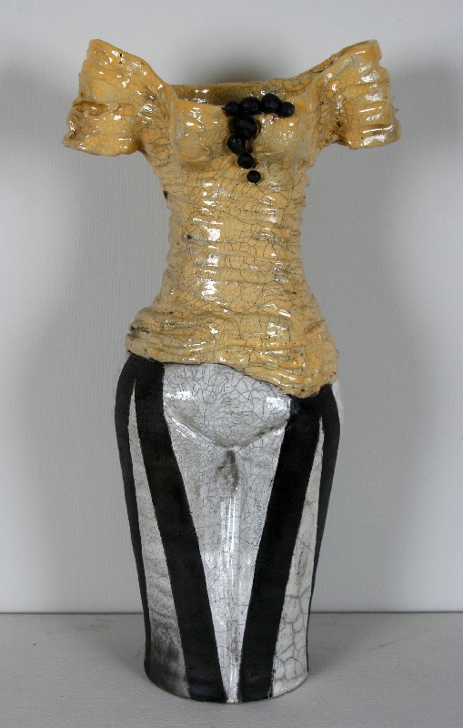 Keramisk skulptur - Kjoler
