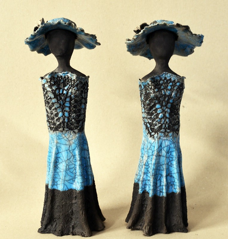 Tvillingesæt med kjole og hat