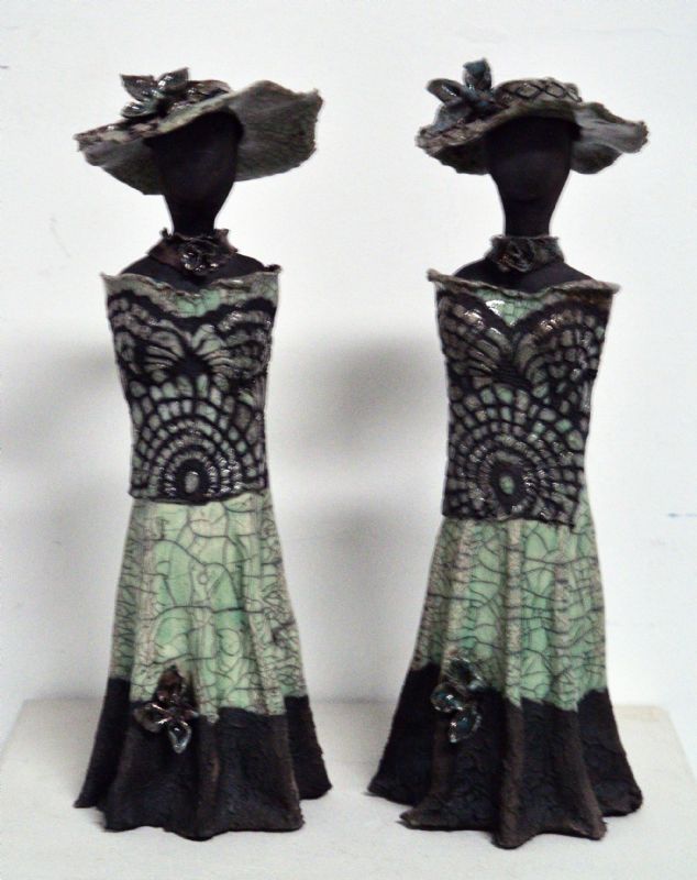 Tvillingsæt med kjole og hat