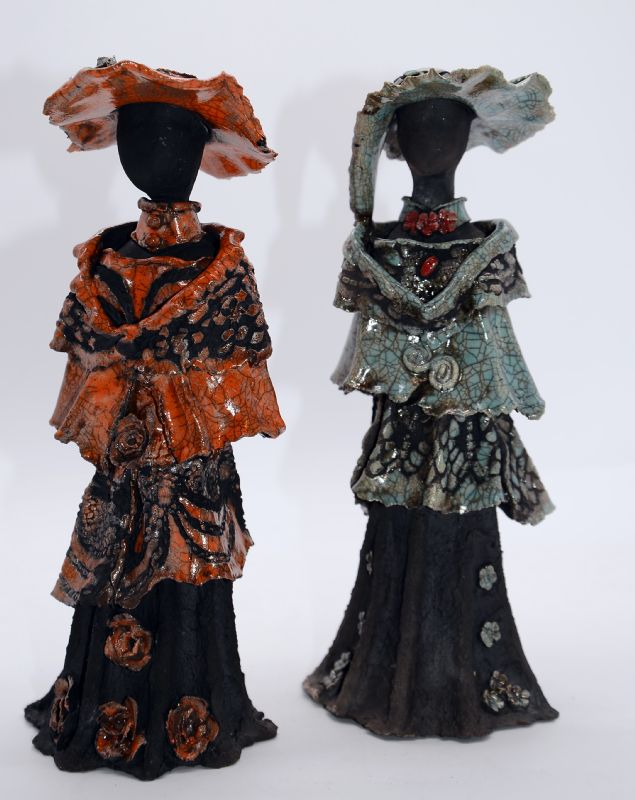 Dame med hat stk. pris