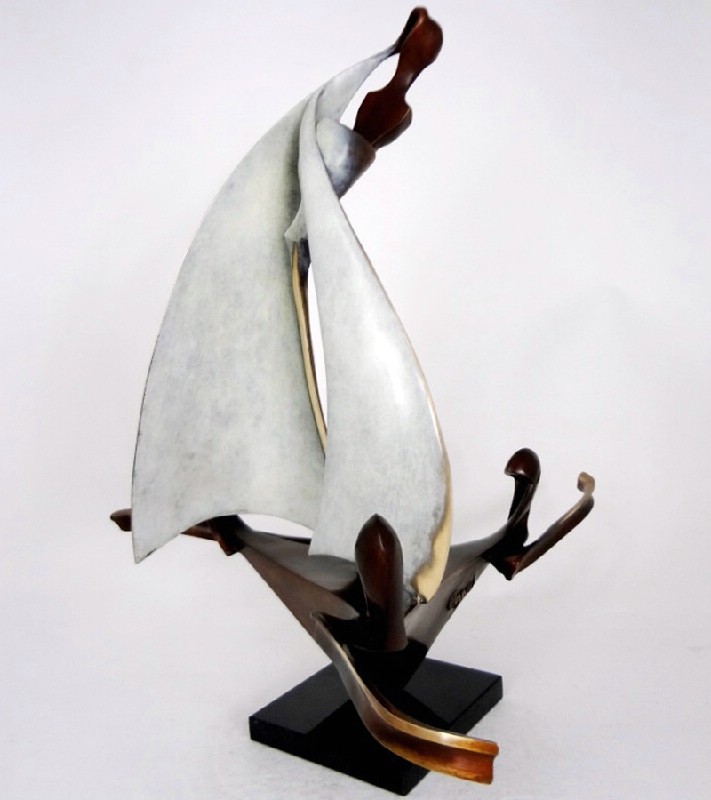 Bermuda`s Triangle - Bronzeskulptur