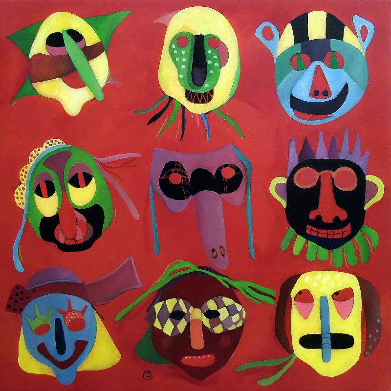 Ni masker på rød baggrund