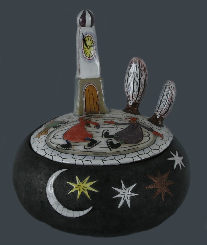 Round Box With Clocktower And Trees