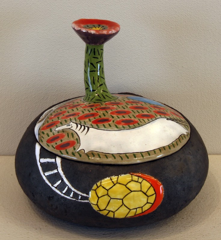 Round Box With The Flower