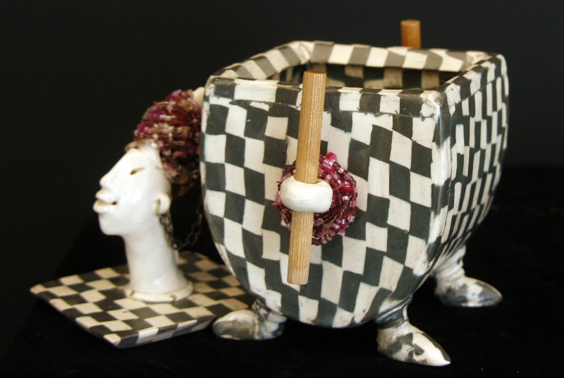 Keramiske smykkeskrin - sort og hvid ler